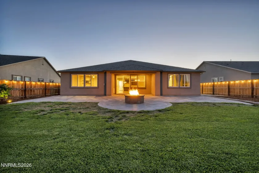 812 Spooner, Sparks, Nevada 89441, 4 Bedrooms Bedrooms, ,3 BathroomsBathrooms,Residential,Residential,Spooner,0,260008630