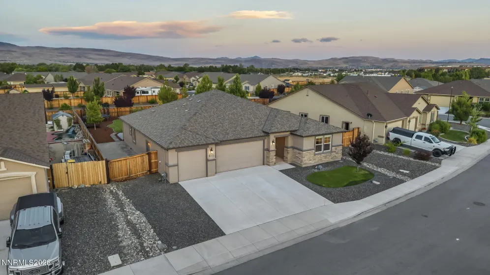812 Spooner, Sparks, Nevada 89441, 4 Bedrooms Bedrooms, ,3 BathroomsBathrooms,Residential,Residential,Spooner,0,260008630