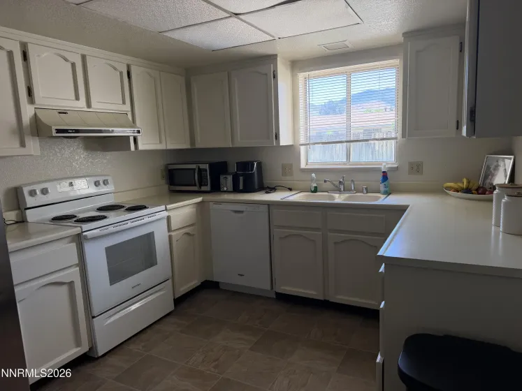 6 Railroad, Carson City, Nevada 89701, 3 Bedrooms Bedrooms, ,2 BathroomsBathrooms,Residential,Residential,Railroad,0,260008635