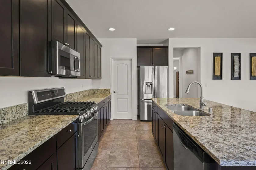1880 Fledge Creek, Reno, Nevada 89521, 4 Bedrooms Bedrooms, ,4 BathroomsBathrooms,Residential,Residential,Fledge Creek,0,260008639