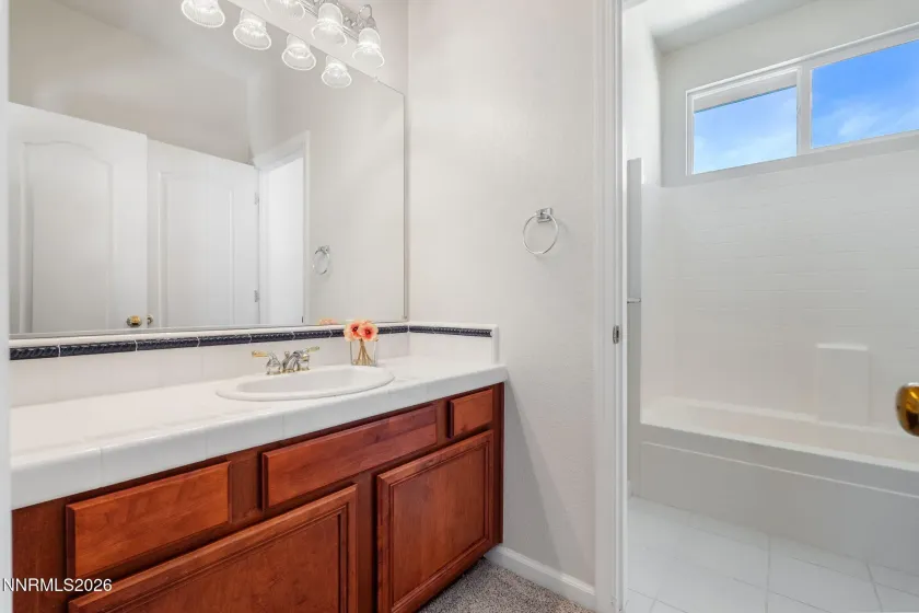 3194 Ten Mile, Sparks, Nevada 89436, 5 Bedrooms Bedrooms, ,5 BathroomsBathrooms,Residential,Residential,Ten Mile,0,260008640