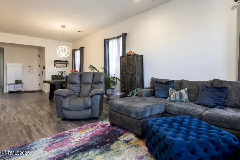7885 Navasota, Sparks, Nevada 89436, 3 Bedrooms Bedrooms, ,2 BathroomsBathrooms,Residential,Residential,Navasota,0,260008644