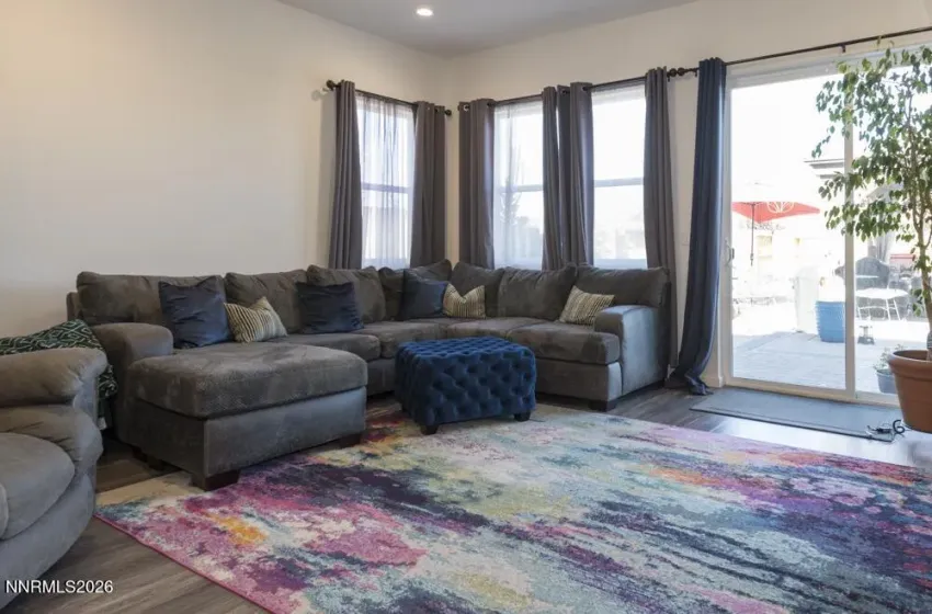 7885 Navasota, Sparks, Nevada 89436, 3 Bedrooms Bedrooms, ,2 BathroomsBathrooms,Residential,Residential,Navasota,0,260008644