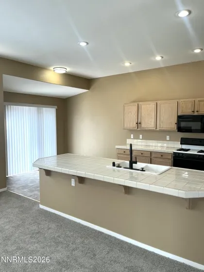 7874 Tormes, Sparks, Nevada 89436, 3 Bedrooms Bedrooms, ,2 BathroomsBathrooms,Residential,Residential,Tormes,0,260001832