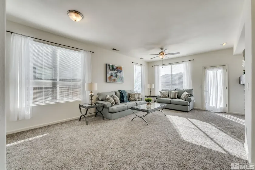 1668 Rocky Cove, Reno, Nevada 89521, 4 Bedrooms Bedrooms, ,3 BathroomsBathrooms,Residential Lease,Manufactured,Rocky Cove,0,260008652