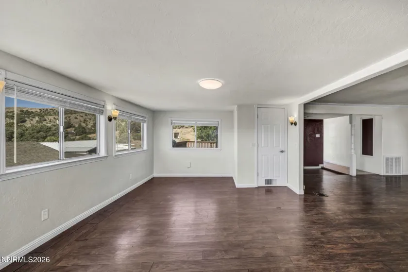 27 McClellan Peak, Carson City, Nevada 89706, 3 Bedrooms Bedrooms, ,3 BathroomsBathrooms,Residential,Residential,McClellan Peak,0,260008656