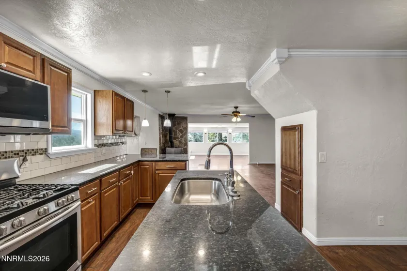 27 McClellan Peak, Carson City, Nevada 89706, 3 Bedrooms Bedrooms, ,3 BathroomsBathrooms,Residential,Residential,McClellan Peak,0,260008656