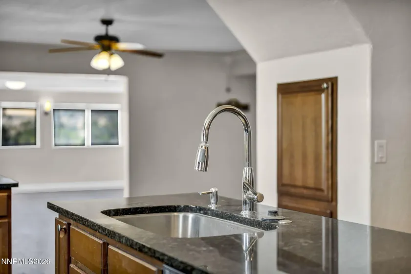 27 McClellan Peak, Carson City, Nevada 89706, 3 Bedrooms Bedrooms, ,3 BathroomsBathrooms,Residential,Residential,McClellan Peak,0,260008656