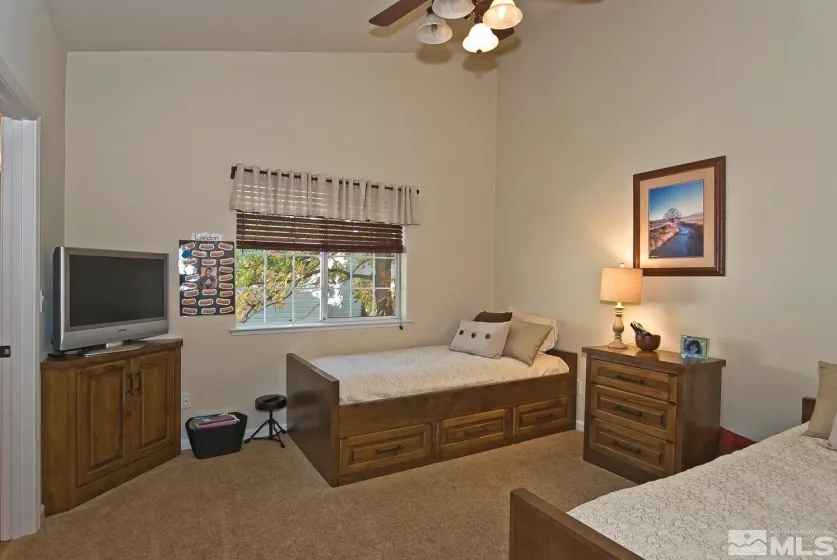 400 California, Markleeville, California 96120, 3 Bedrooms Bedrooms, ,4 BathroomsBathrooms,Residential,Residential,California,0,260008662