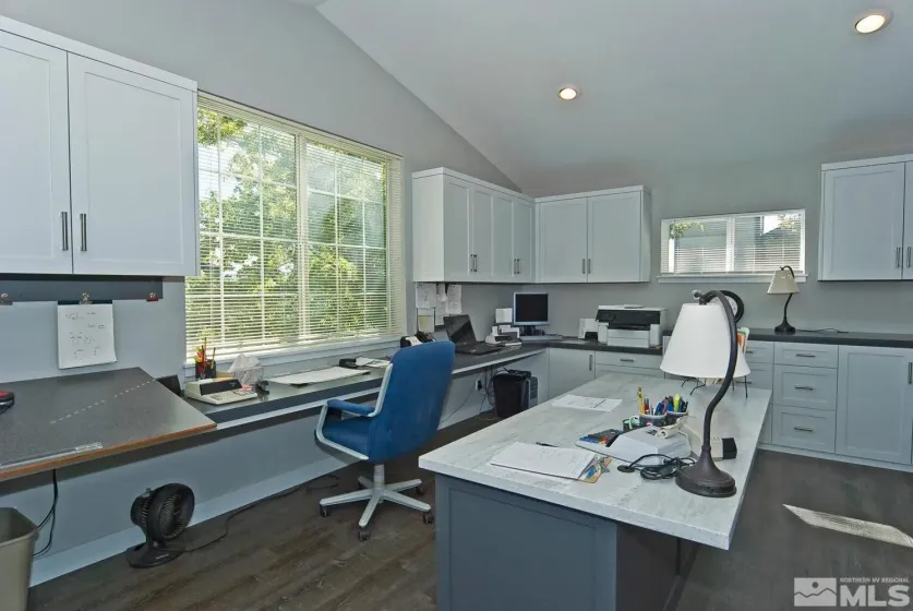 400 California, Markleeville, California 96120, 3 Bedrooms Bedrooms, ,4 BathroomsBathrooms,Residential,Residential,California,0,260008662