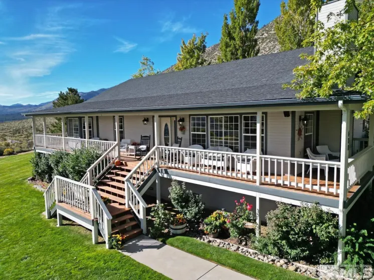 400 California, Markleeville, California 96120, 3 Bedrooms Bedrooms, ,4 BathroomsBathrooms,Residential,Residential,California,0,260008662