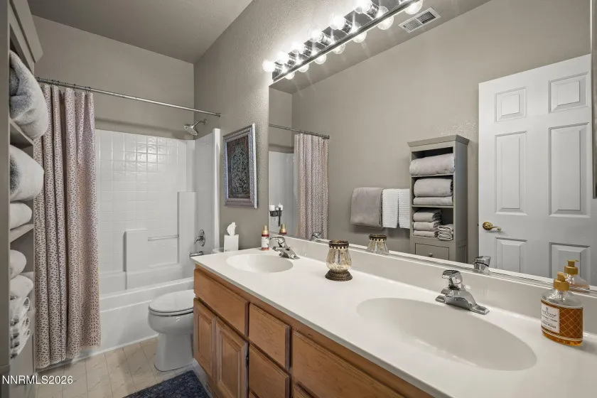 1601 Ashworth, Reno, Nevada 89521, 4 Bedrooms Bedrooms, ,3 BathroomsBathrooms,Residential,Residential,Ashworth,0,260008671
