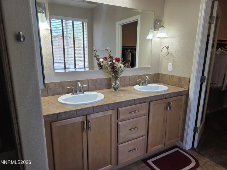 2838 Kimberlite, Sparks, Nevada 89436, 4 Bedrooms Bedrooms, ,3 BathroomsBathrooms,Residential,Residential,Kimberlite,0,260008674