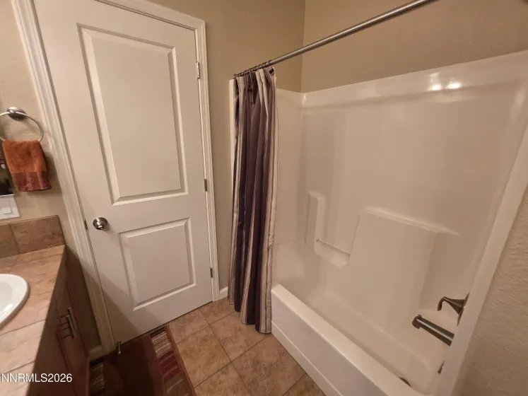 2838 Kimberlite, Sparks, Nevada 89436, 4 Bedrooms Bedrooms, ,3 BathroomsBathrooms,Residential,Residential,Kimberlite,0,260008674