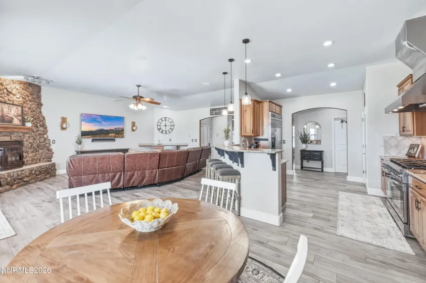 635 Valle Verde, Spanish Springs, Nevada 89441, 4 Bedrooms Bedrooms, ,3 BathroomsBathrooms,Residential,Residential,Valle Verde,0,260008677