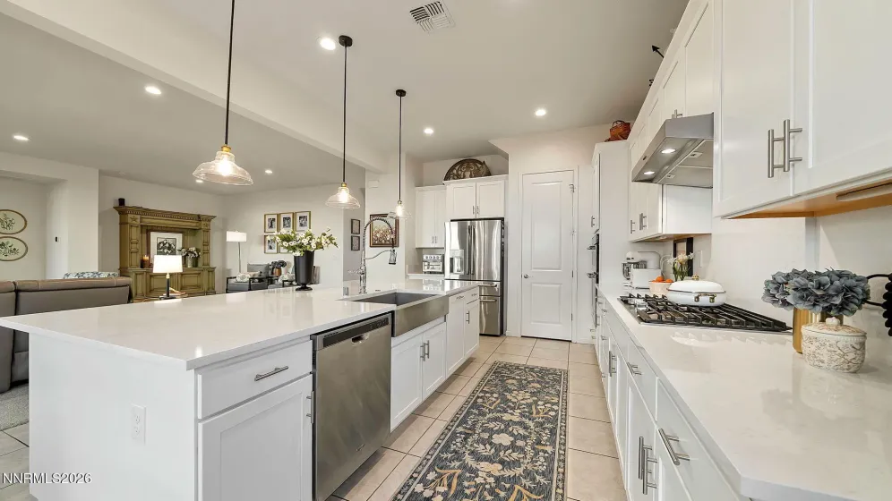 9400 Flying Horse, Reno, Nevada 89521, 5 Bedrooms Bedrooms, ,4 BathroomsBathrooms,Residential,Residential,Flying Horse,0,260008678