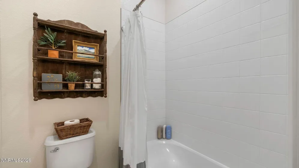 9400 Flying Horse, Reno, Nevada 89521, 5 Bedrooms Bedrooms, ,4 BathroomsBathrooms,Residential,Residential,Flying Horse,0,260008678