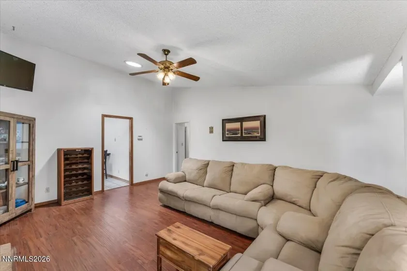 1805 Camelback, Sparks, Nevada 89434, 3 Bedrooms Bedrooms, ,2 BathroomsBathrooms,Residential,Residential,Camelback,0,260008679