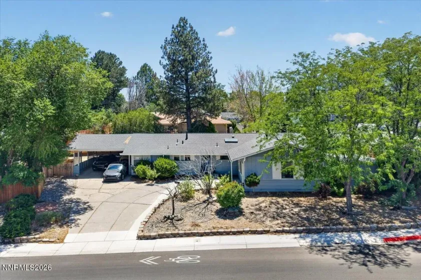 1090 Kings, Reno, Nevada 89503, 4 Bedrooms Bedrooms, ,3 BathroomsBathrooms,Residential,Residential,Kings,0,260008682