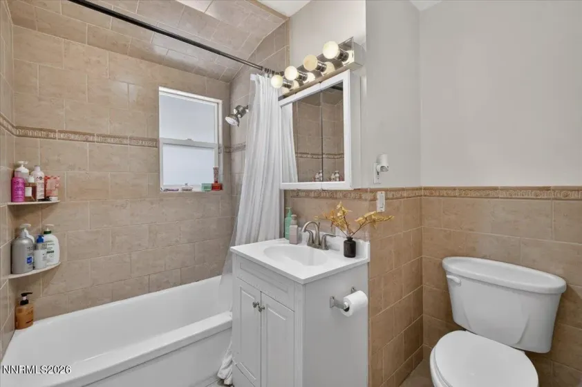 1090 Kings, Reno, Nevada 89503, 4 Bedrooms Bedrooms, ,3 BathroomsBathrooms,Residential,Residential,Kings,0,260008682