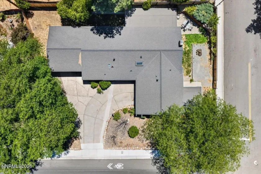 1090 Kings, Reno, Nevada 89503, 4 Bedrooms Bedrooms, ,3 BathroomsBathrooms,Residential,Residential,Kings,0,260008682