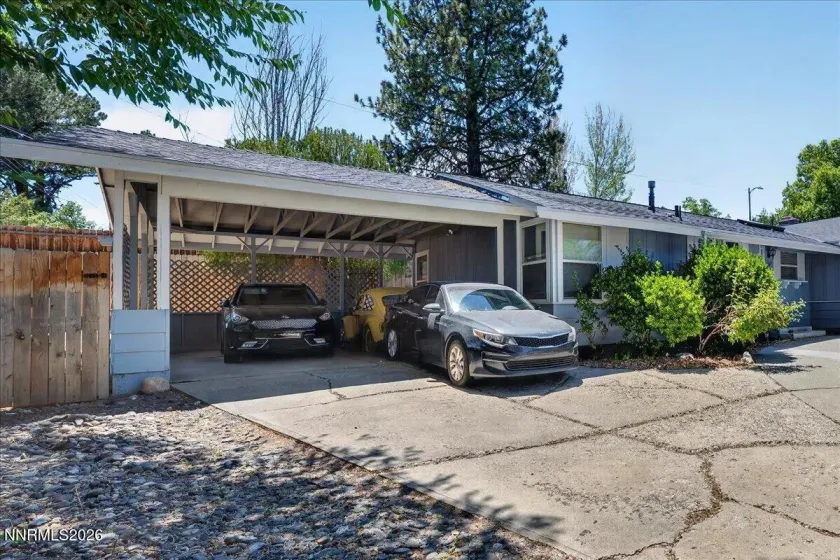 1090 Kings, Reno, Nevada 89503, 4 Bedrooms Bedrooms, ,3 BathroomsBathrooms,Residential,Residential,Kings,0,260008682