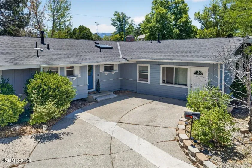1090 Kings, Reno, Nevada 89503, 4 Bedrooms Bedrooms, ,3 BathroomsBathrooms,Residential,Residential,Kings,0,260008682