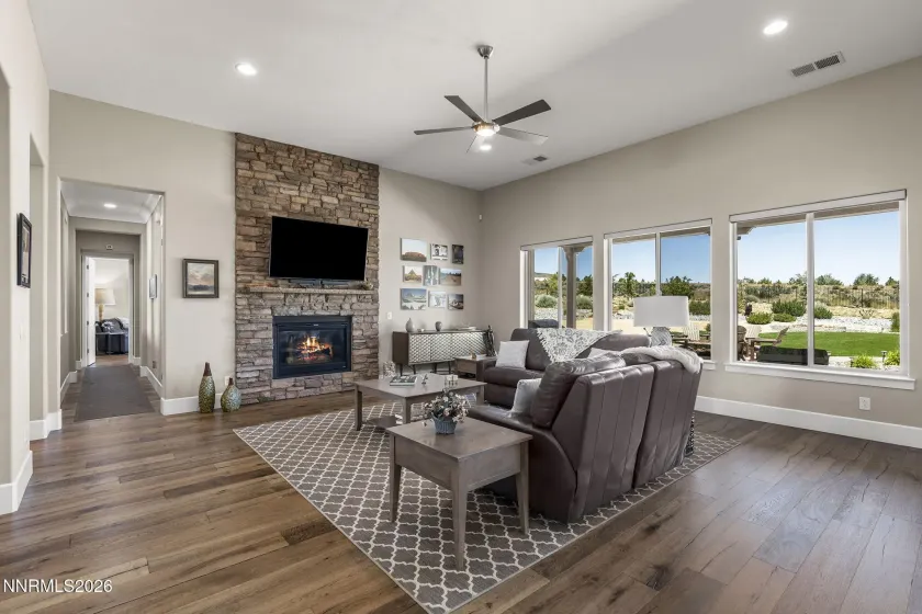5431 Salmon River, Reno, Nevada 89511, 4 Bedrooms Bedrooms, ,4 BathroomsBathrooms,Residential,Residential,Salmon River,0,260008684