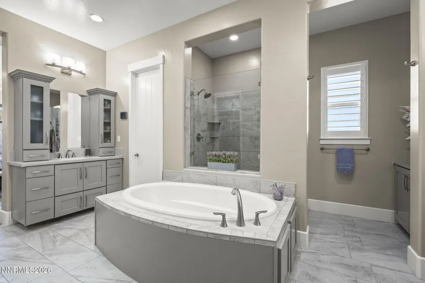 5431 Salmon River, Reno, Nevada 89511, 4 Bedrooms Bedrooms, ,4 BathroomsBathrooms,Residential,Residential,Salmon River,0,260008684