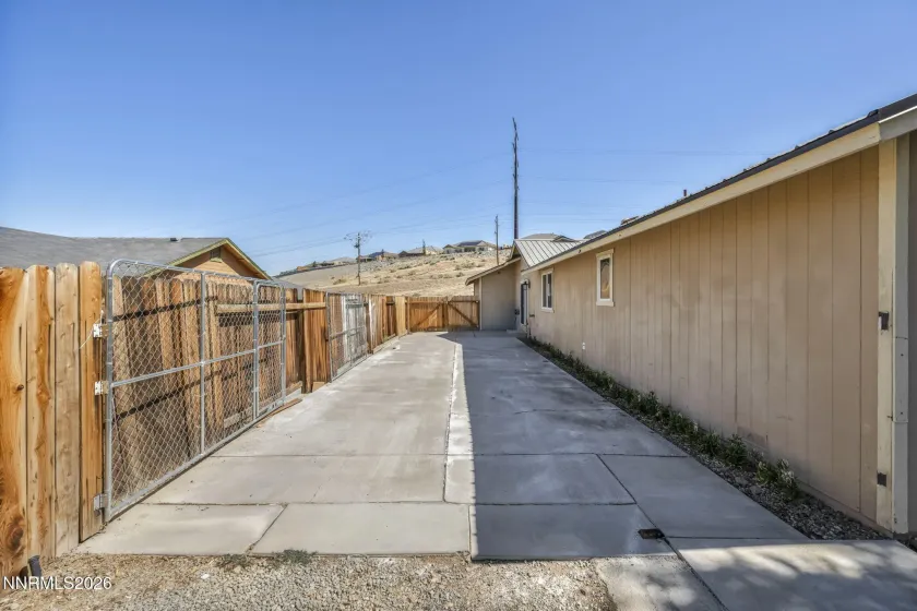 1251 Satellite, Sparks, Nevada 89436, 4 Bedrooms Bedrooms, ,2 BathroomsBathrooms,Residential,Residential,Satellite,0,260008687