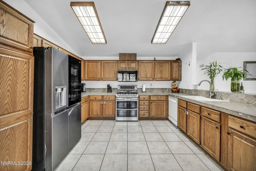 1251 Satellite, Sparks, Nevada 89436, 4 Bedrooms Bedrooms, ,2 BathroomsBathrooms,Residential,Residential,Satellite,0,260008687