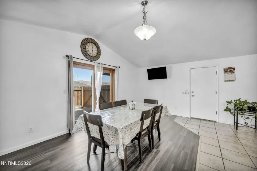 1251 Satellite, Sparks, Nevada 89436, 4 Bedrooms Bedrooms, ,2 BathroomsBathrooms,Residential,Residential,Satellite,0,260008687