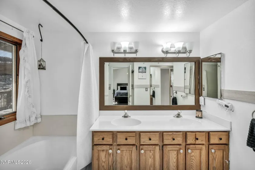 1251 Satellite, Sparks, Nevada 89436, 4 Bedrooms Bedrooms, ,2 BathroomsBathrooms,Residential,Residential,Satellite,0,260008687