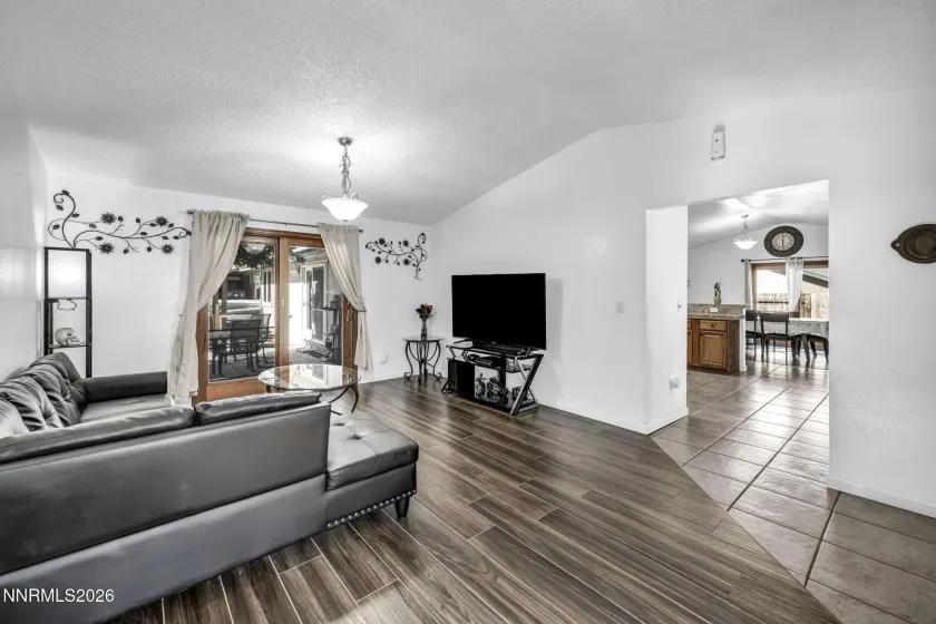 1251 Satellite, Sparks, Nevada 89436, 4 Bedrooms Bedrooms, ,2 BathroomsBathrooms,Residential,Residential,Satellite,0,260008687