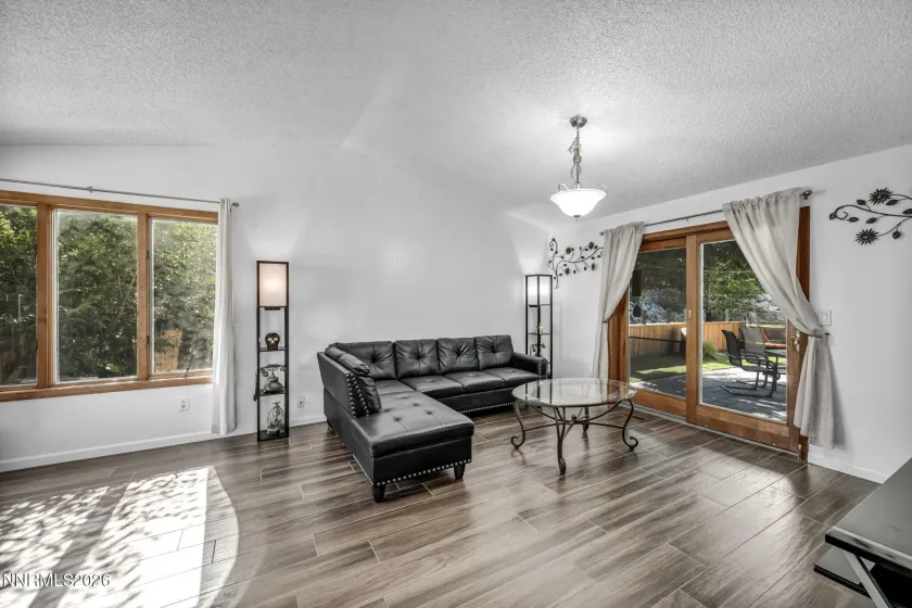 1251 Satellite, Sparks, Nevada 89436, 4 Bedrooms Bedrooms, ,2 BathroomsBathrooms,Residential,Residential,Satellite,0,260008687