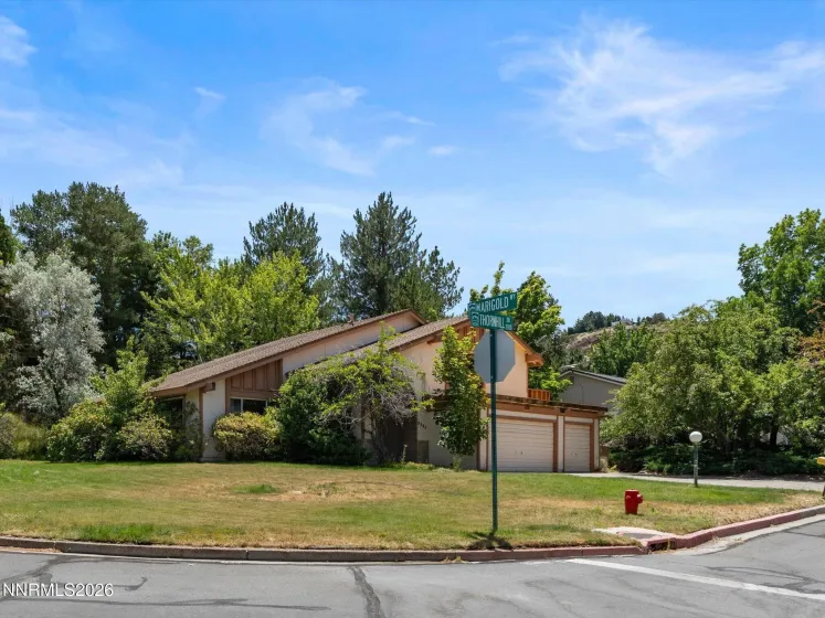 3395 Thornhill, Reno, Nevada 89509, 4 Bedrooms Bedrooms, ,3 BathroomsBathrooms,Residential,Residential,Thornhill,0,260008692