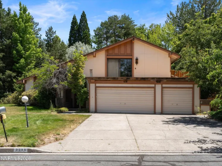 3395 Thornhill, Reno, Nevada 89509, 4 Bedrooms Bedrooms, ,3 BathroomsBathrooms,Residential,Residential,Thornhill,0,260008692