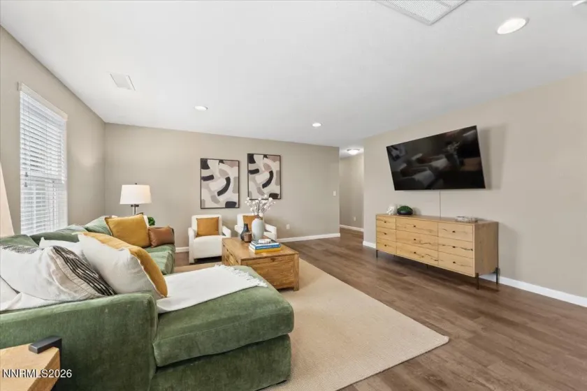11380 Verazae, Reno, Nevada 89521, 4 Bedrooms Bedrooms, ,3 BathroomsBathrooms,Residential,Residential,Verazae,0,260008696