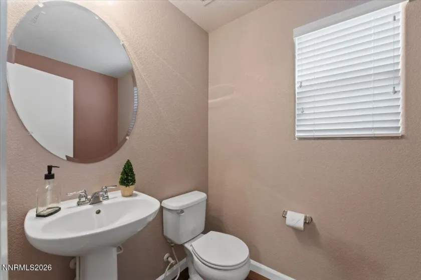 11380 Verazae, Reno, Nevada 89521, 4 Bedrooms Bedrooms, ,3 BathroomsBathrooms,Residential,Residential,Verazae,0,260008696