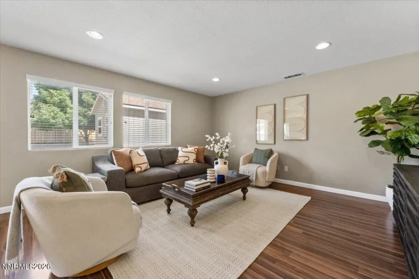 11380 Verazae, Reno, Nevada 89521, 4 Bedrooms Bedrooms, ,3 BathroomsBathrooms,Residential,Residential,Verazae,0,260008696