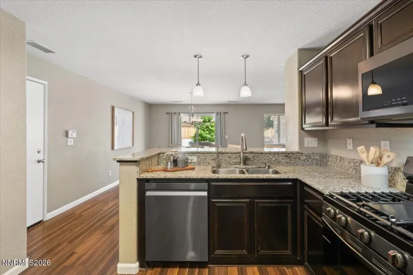 11380 Verazae, Reno, Nevada 89521, 4 Bedrooms Bedrooms, ,3 BathroomsBathrooms,Residential,Residential,Verazae,0,260008696