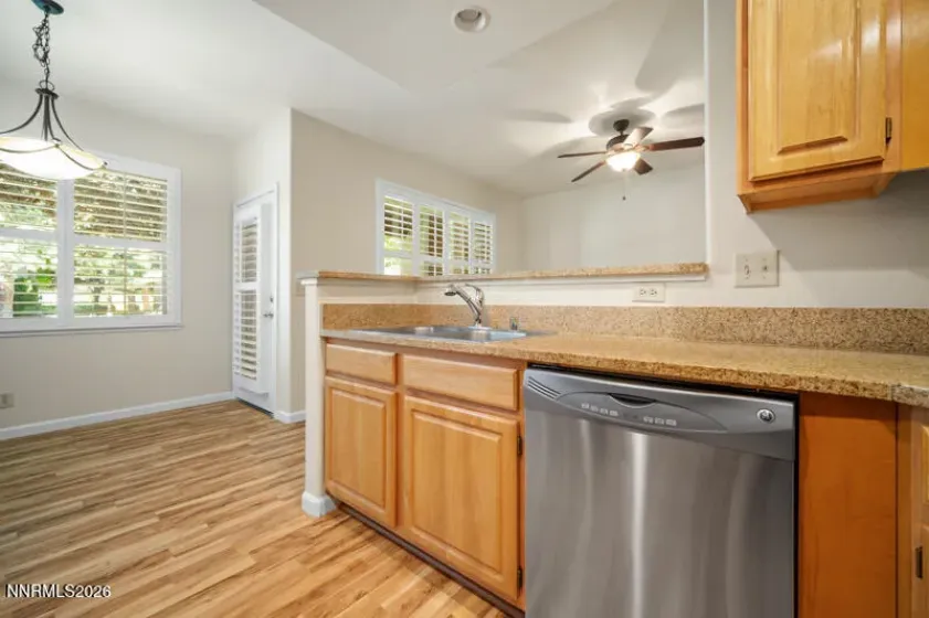 900 South Meadows, Reno, Nevada 89521, 2 Bedrooms Bedrooms, ,2 BathroomsBathrooms,Residential,Residential,South Meadows,0,260008710