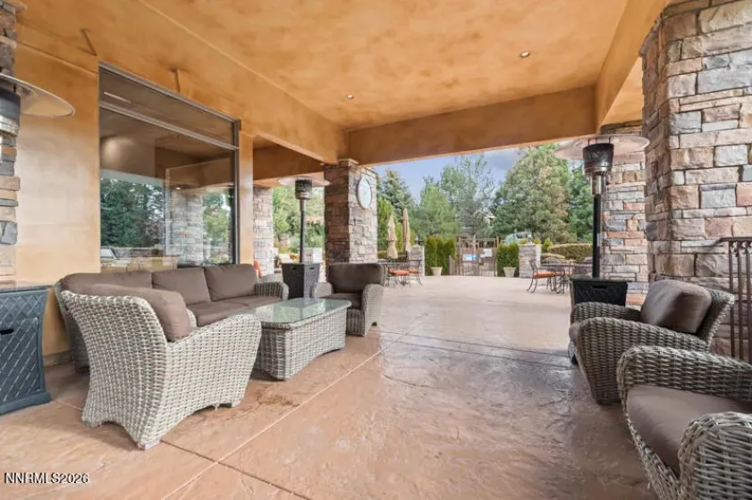 900 South Meadows, Reno, Nevada 89521, 2 Bedrooms Bedrooms, ,2 BathroomsBathrooms,Residential,Residential,South Meadows,0,260008710