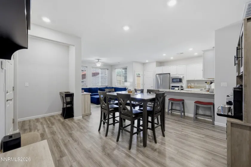14103 Glowing Amber, Reno, Nevada 89511, 3 Bedrooms Bedrooms, ,2 BathroomsBathrooms,Residential,Residential,Glowing Amber,0,260008712
