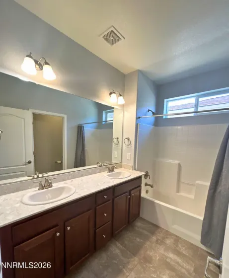 10131 Mesa Cortona, Reno, Nevada 89521, 4 Bedrooms Bedrooms, ,3 BathroomsBathrooms,Residential Lease,Manufactured,Mesa Cortona,0,260008715