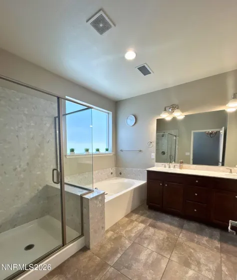 10131 Mesa Cortona, Reno, Nevada 89521, 4 Bedrooms Bedrooms, ,3 BathroomsBathrooms,Residential Lease,Manufactured,Mesa Cortona,0,260008715
