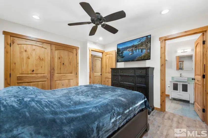 190 Meadow Lane, Stateline, Nevada 89449, 3 Bedrooms Bedrooms, ,2 BathroomsBathrooms,Residential,Residential,Meadow Lane,0,250002198