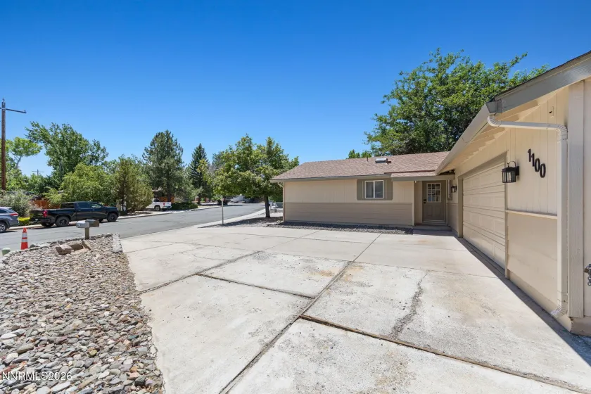 1100 Stonewall, Carson City, Nevada 89701, 3 Bedrooms Bedrooms, ,2 BathroomsBathrooms,Residential,Residential,Stonewall,0,260008722
