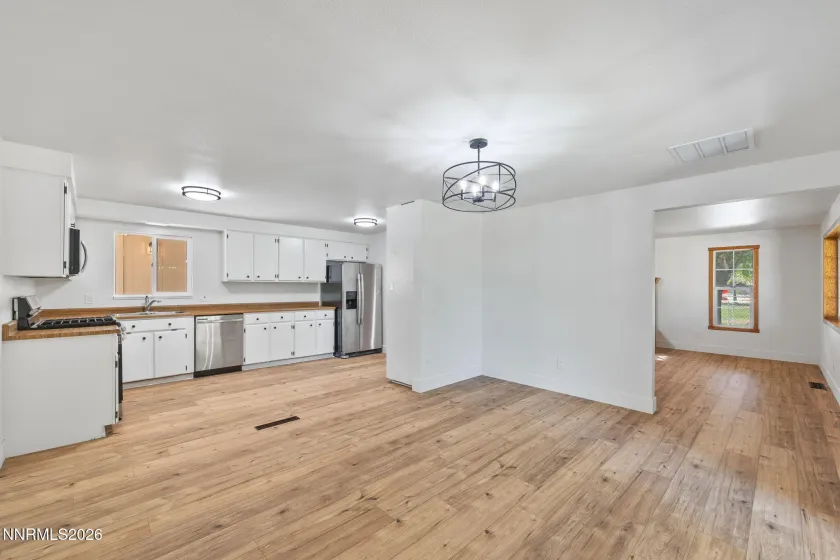 1100 Stonewall, Carson City, Nevada 89701, 3 Bedrooms Bedrooms, ,2 BathroomsBathrooms,Residential,Residential,Stonewall,0,260008722