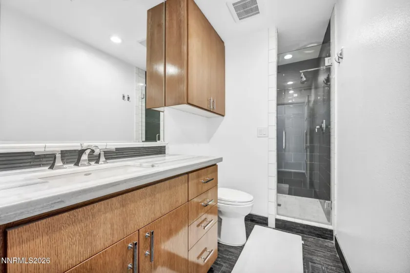 Guest house - bathroom